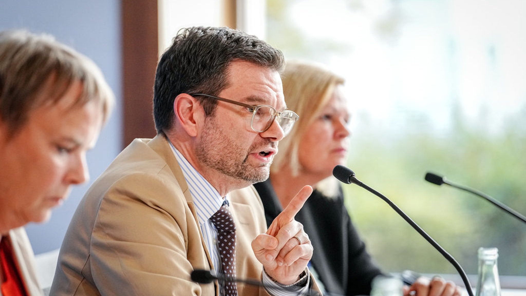 Justizminister Buschmann bei einer Pressekonferenz mit Innenministerin Faeser. (Archivbild)