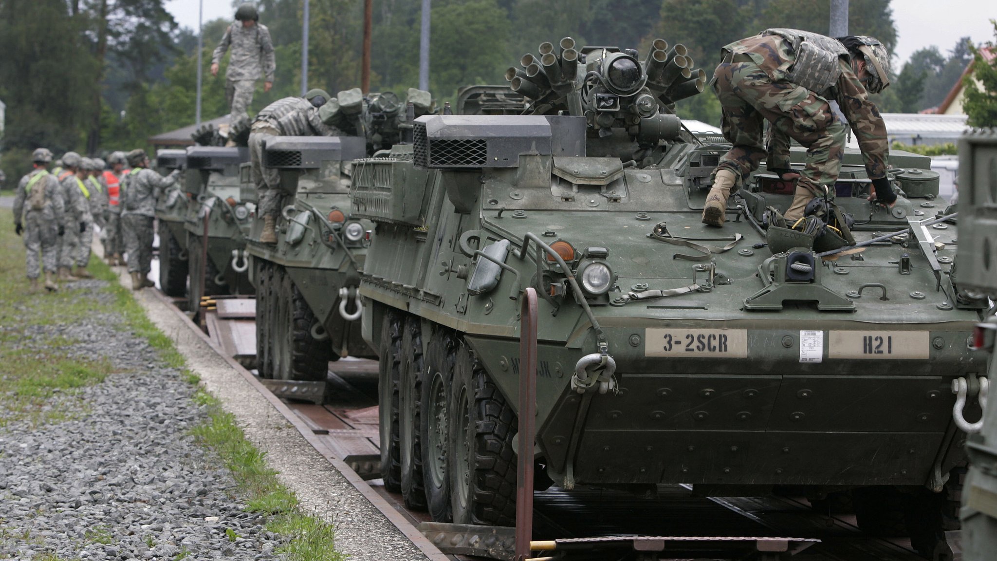 (Symbolbild) US-Soldaten und Panzer der Armee