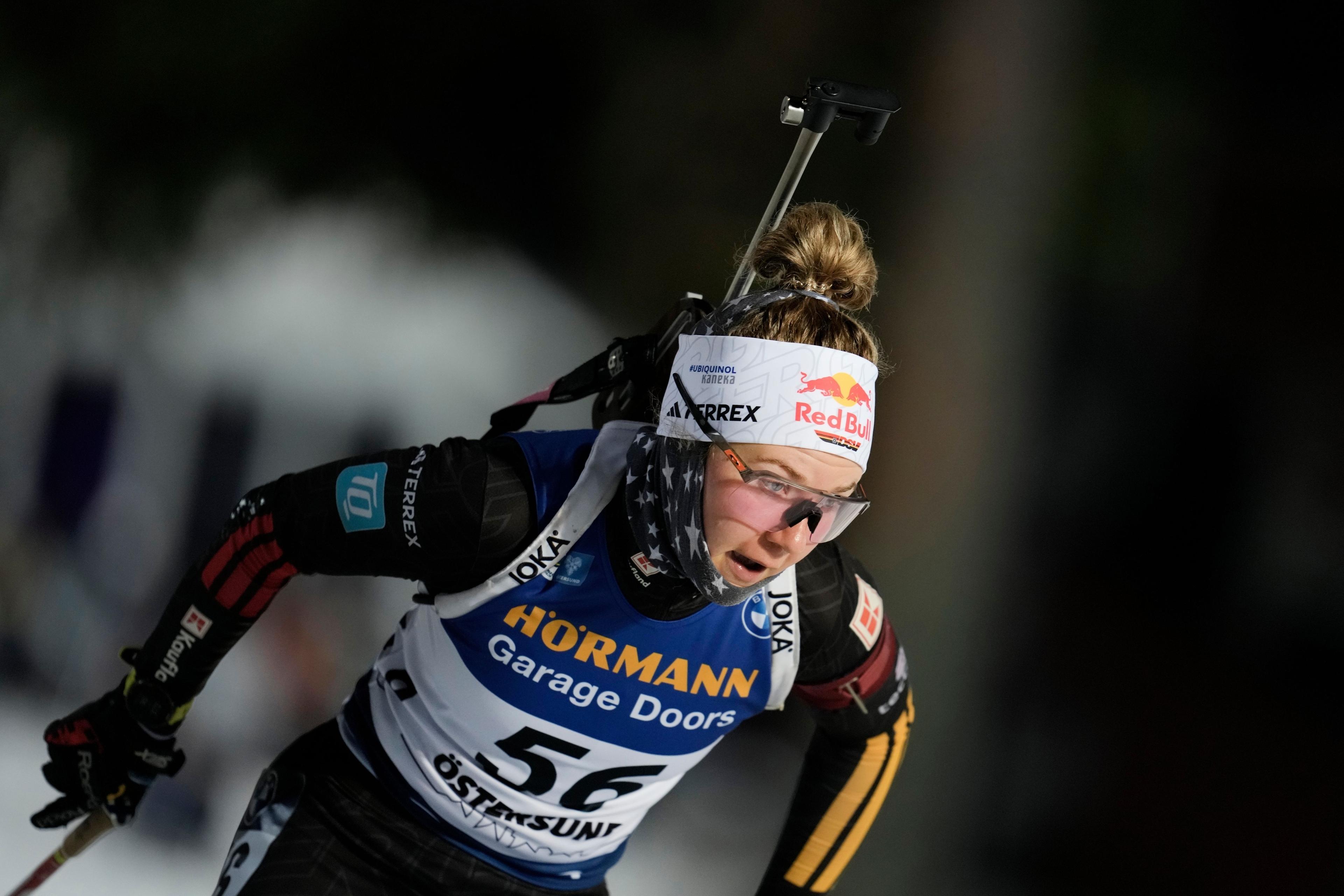 02.12.2025, Schweden, Östersund: Biathlon: Weltcup, Einzel 15 km, Frauen. Selina Grotian (Deutschland) ist auf der Strecke unterwegs. Foto: Björn Larsson Rosvall/TT News Agency via AP/dpa +++ dpa-Bildfunk +++