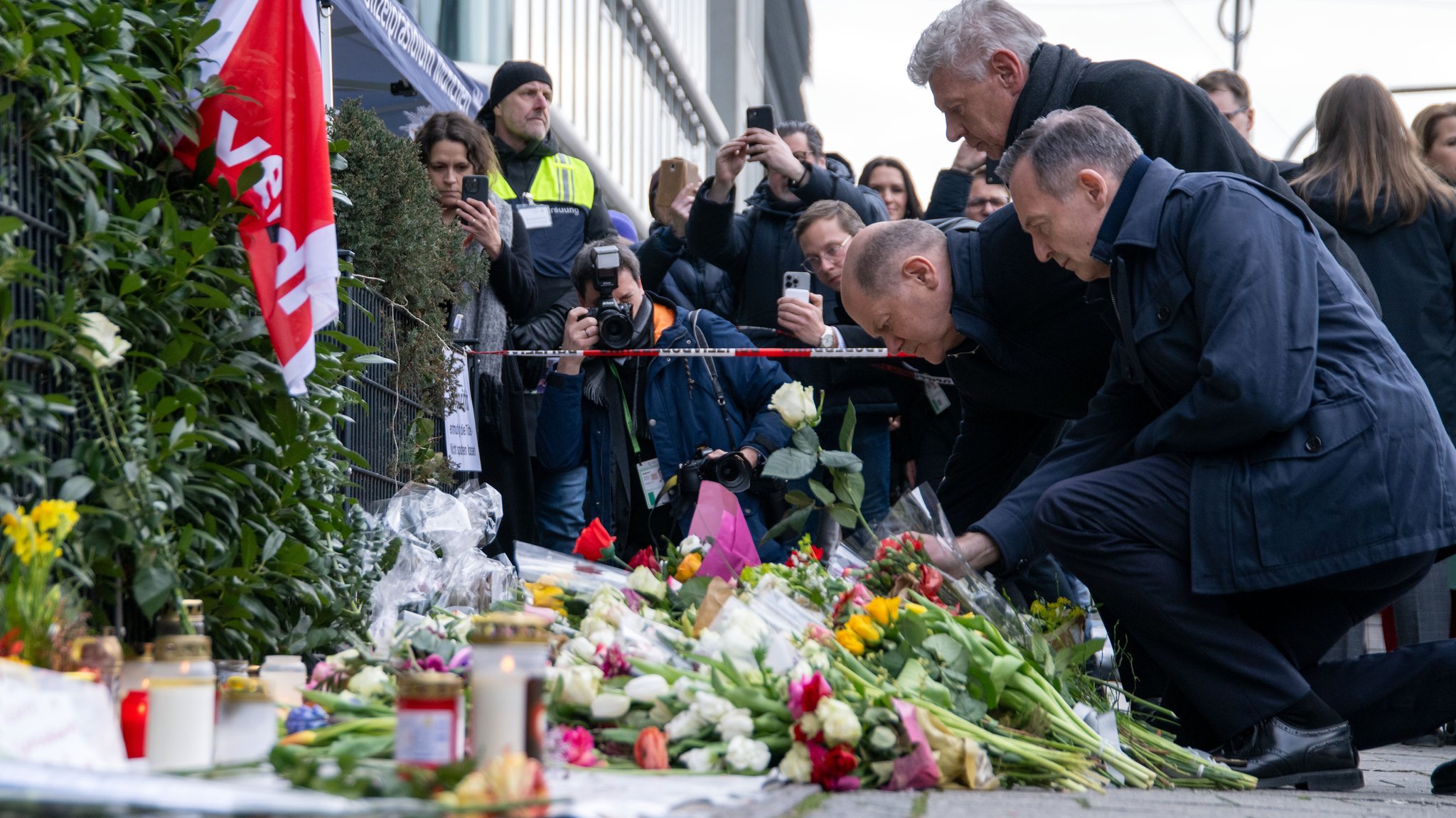 Scholz nach Anschlag: Attentäter muss abgeschoben werden