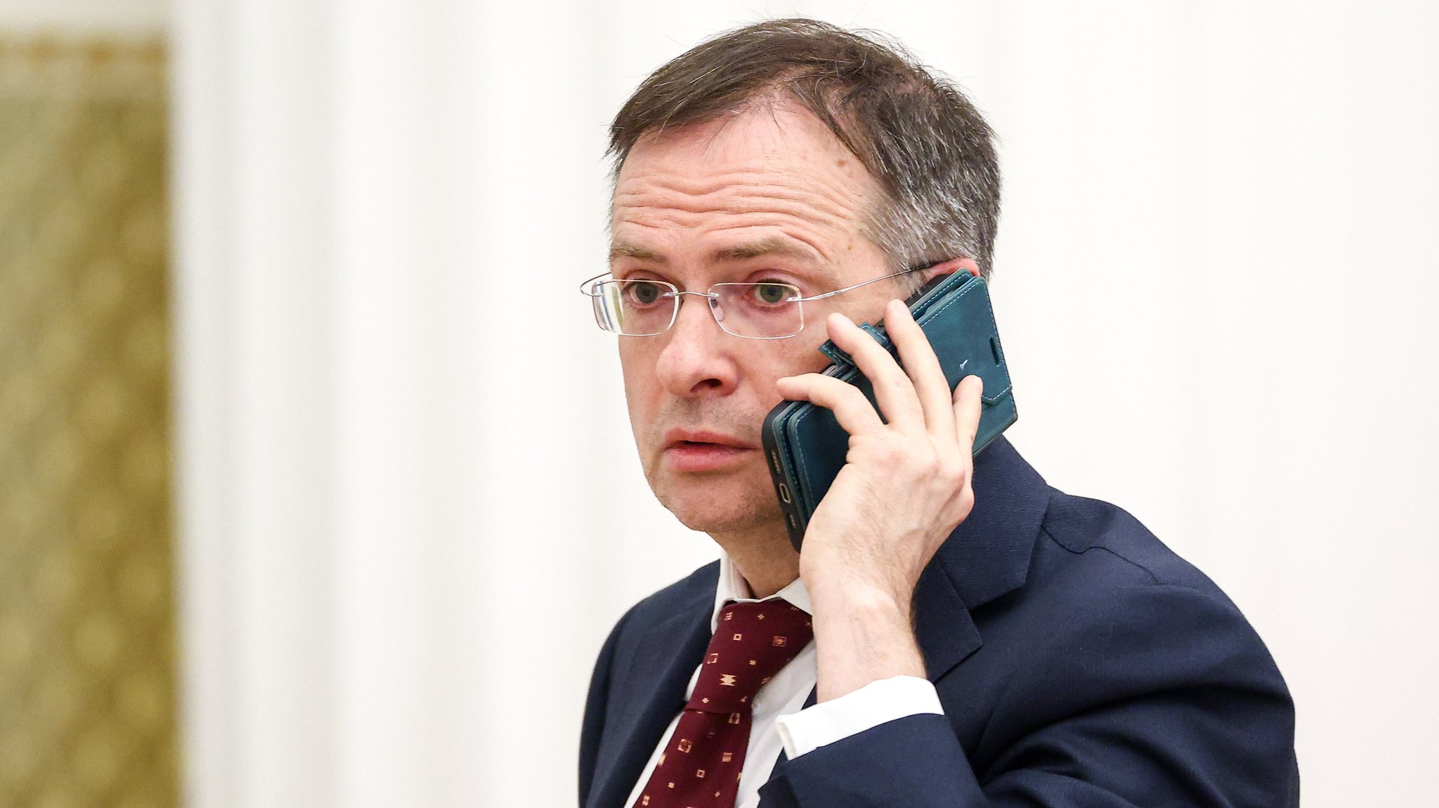 Der Präsidentenberater mit Handy 