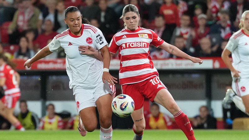 Spielszene 1. FC Union Berlin - 1. FC Nürnberg | Bild: picture-alliance/dpa Spielszene 1. FC Union Berlin - 1. FC Nürnberg