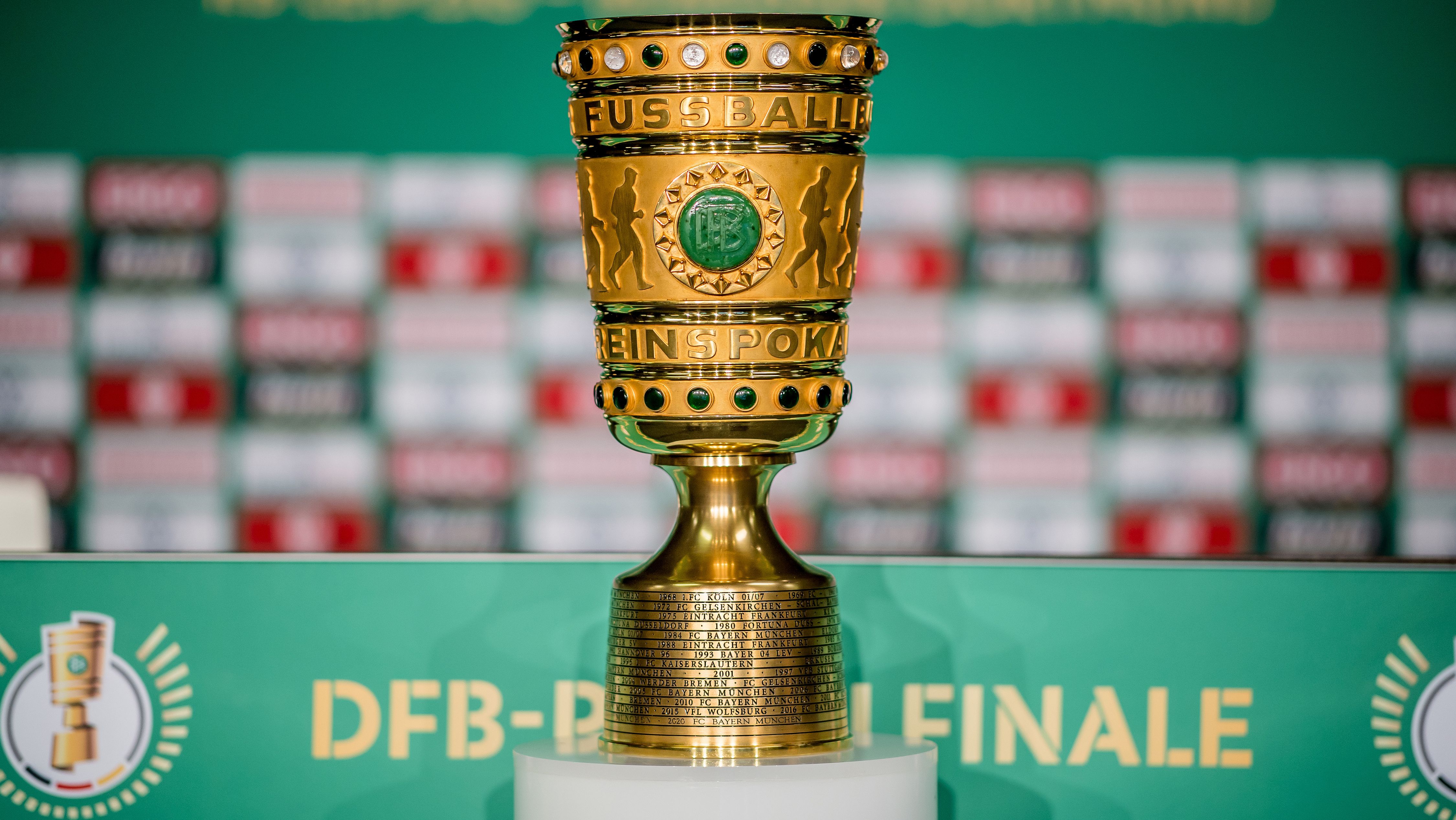 DFB-Pokal künftig gemeinsam bei ARD und ZDF | BR24