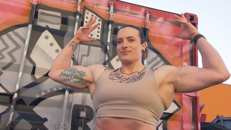 Sandra Bradley aus Nürnberg posiert. | Bild: BR Sandra Bradley aus Nürnberg posiert.