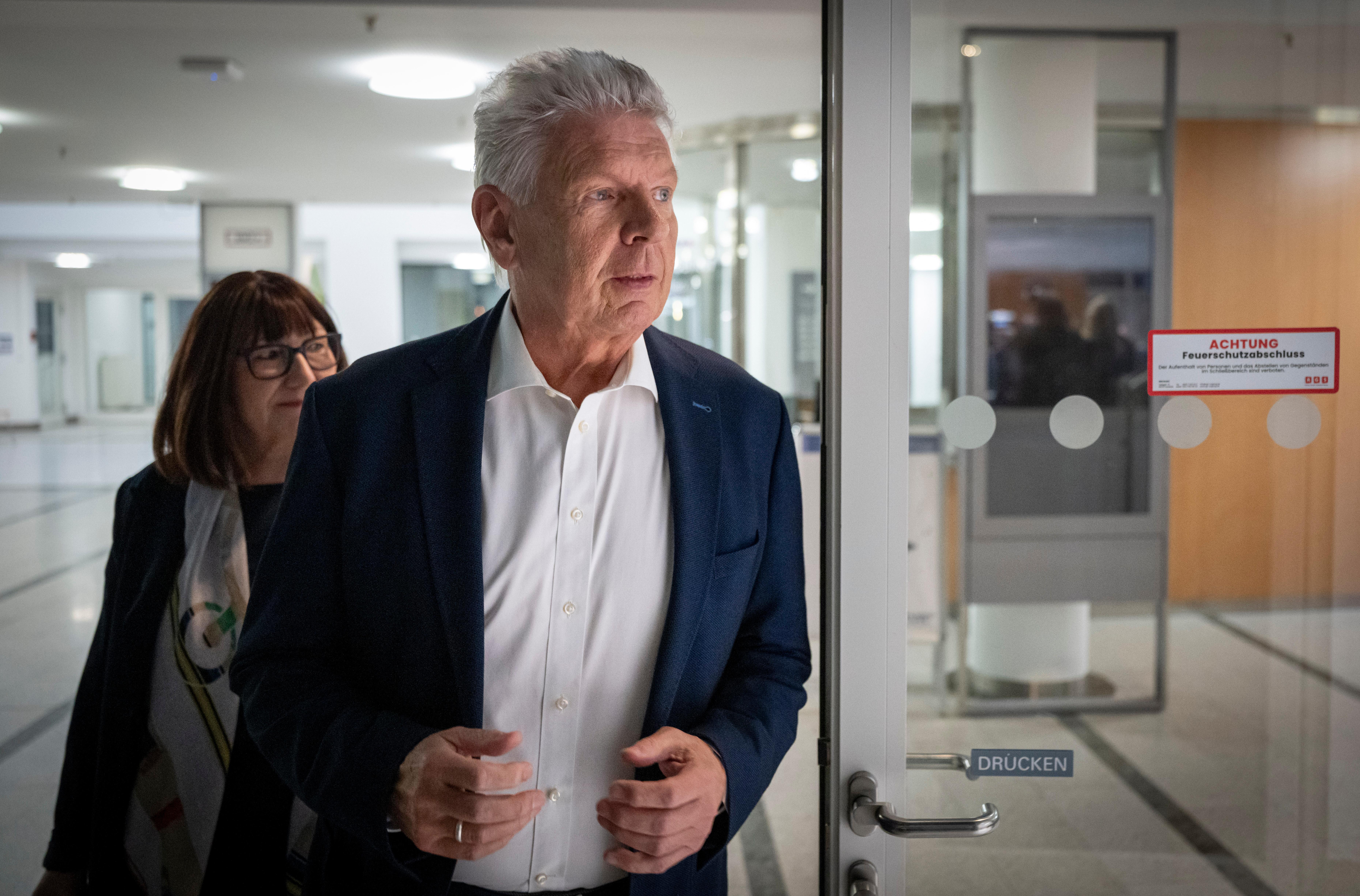 Dieter Reiter (SPD) will seine Mandate beim FC Bayern München abgeben.