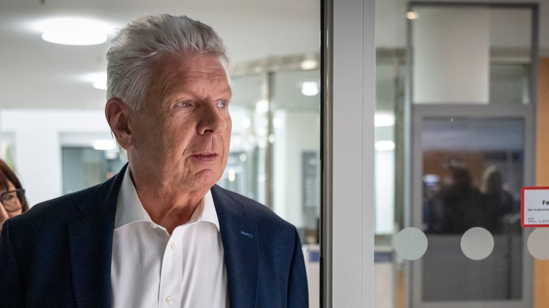 Dieter Reiter (SPD) will seine Mandate beim FC Bayern München abgeben. | Bild: picture alliance/dpa | Peter Kneffel Dieter Reiter (SPD) will seine Mandate beim FC Bayern München abgeben.