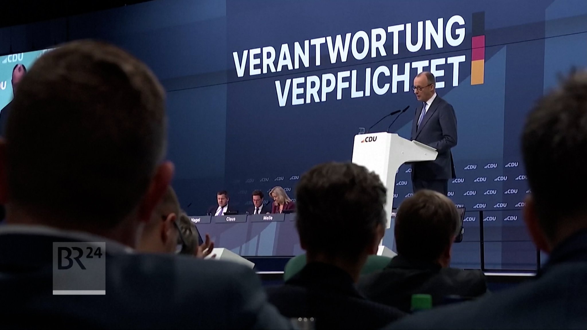 Merz hält Rede am CDU-Parteitag. 