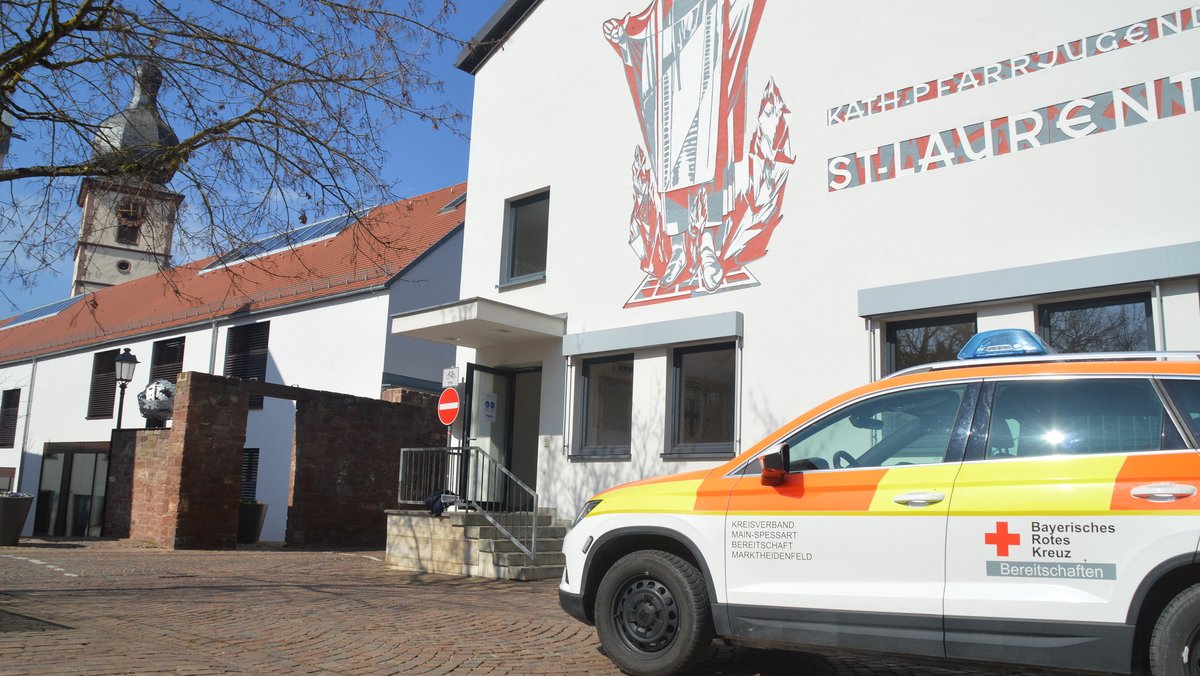 Das Rote Kreuz im Raum Main-Spessart hat im Pfarrheim St. Laurentius in Marktheidenfeld ein neues Schnelltest-Zentrum eröffnet.