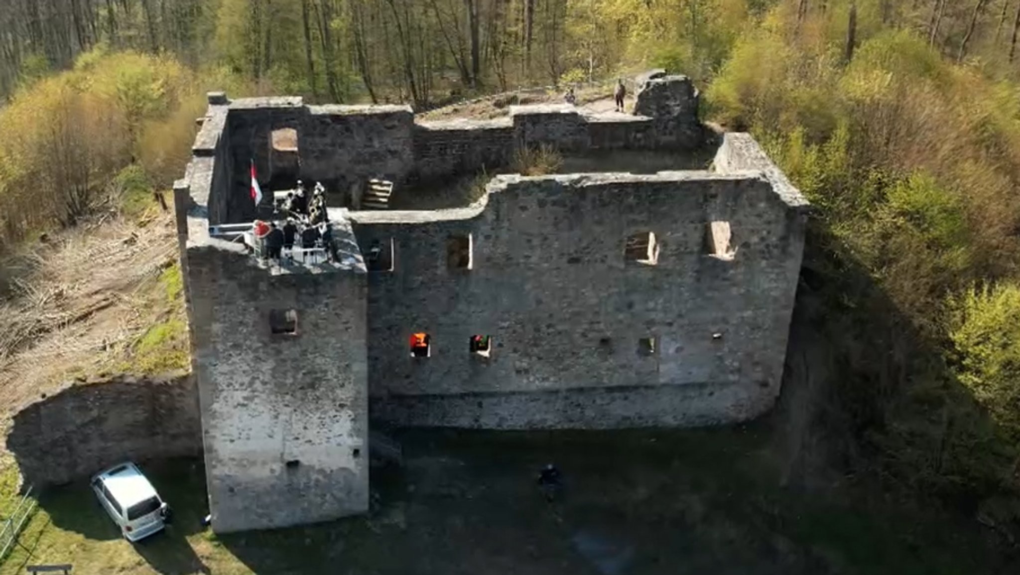 Blick auf die Burgruine Bramberg.