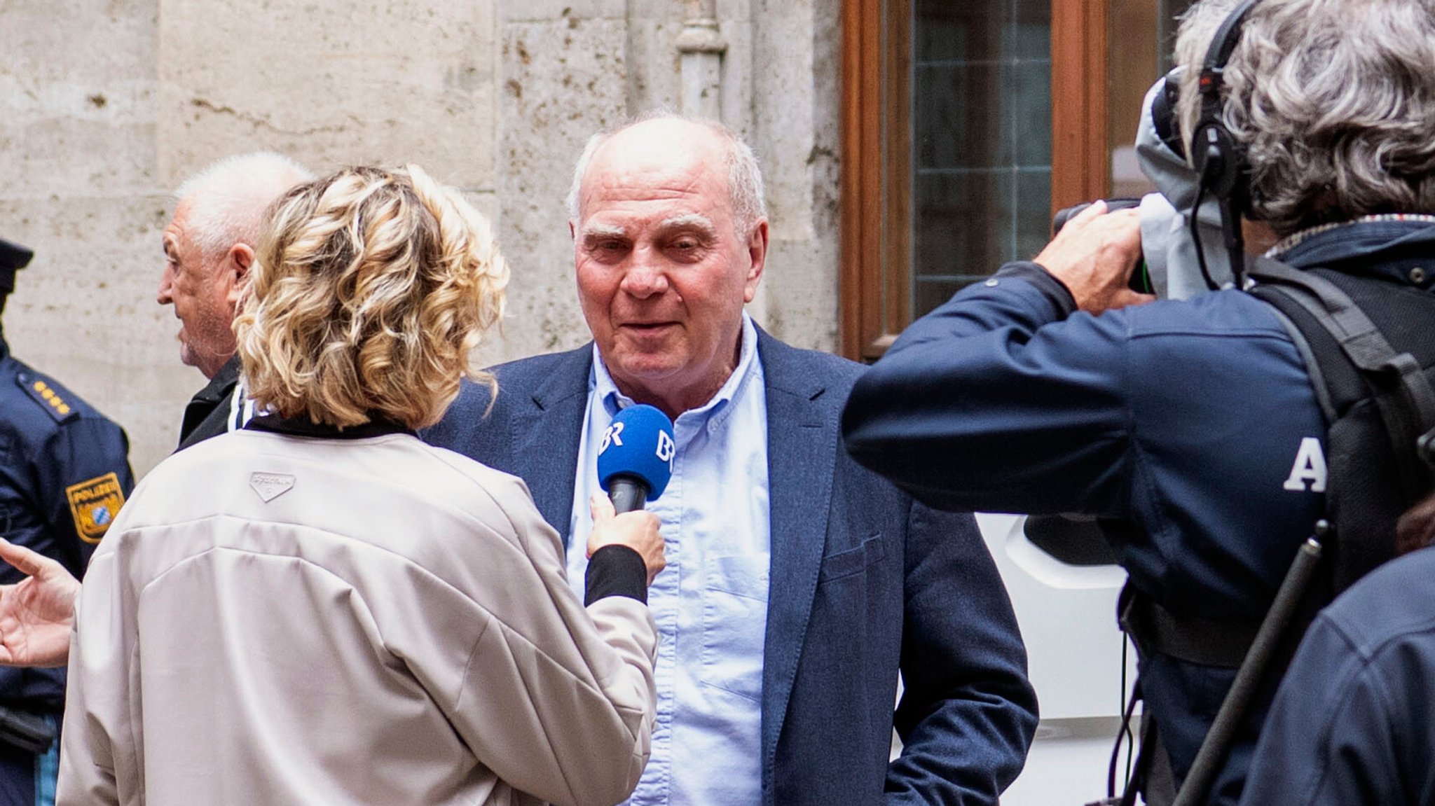 Uli Hoeneß zu Neuer-Debatte: "Er ist der Beste"
