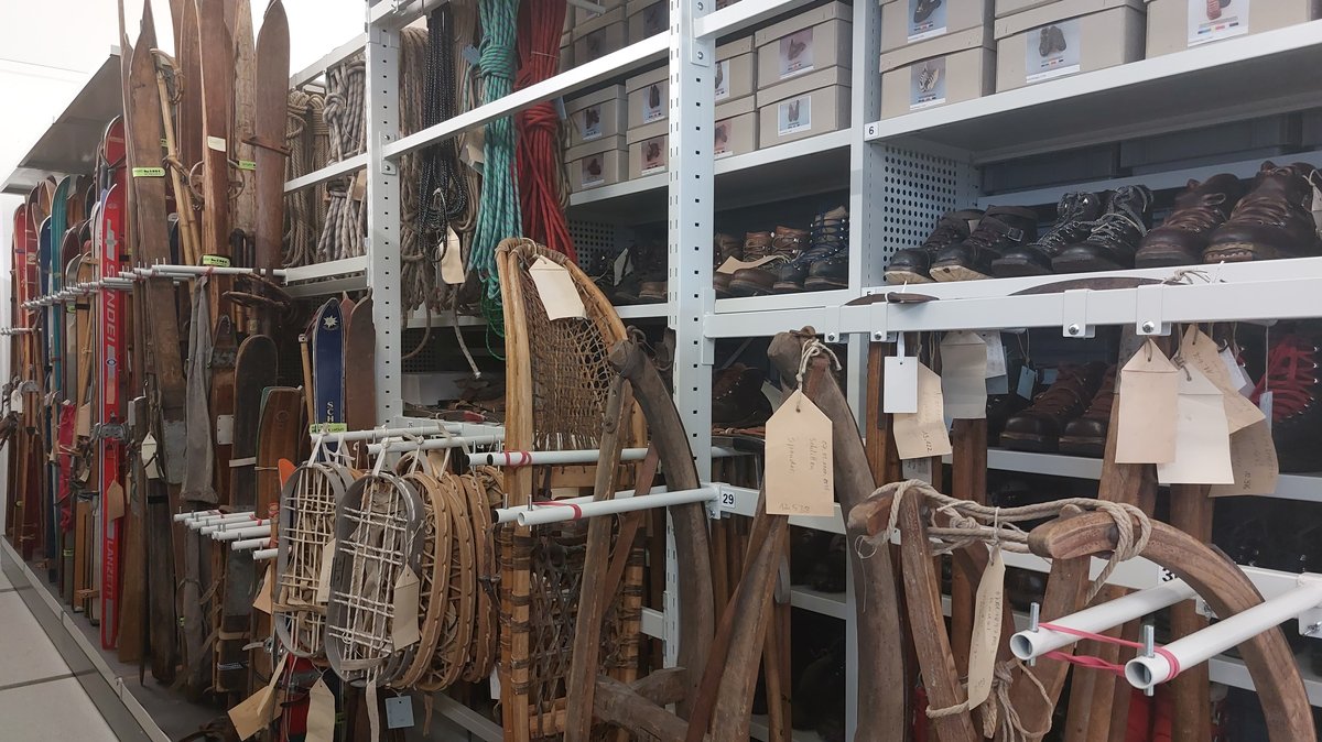 Blick ins Depot: Das Alpine Museum in München erforscht und erzählt die Geschichte des Bergsports