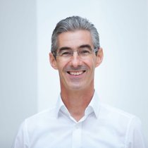 Interview mit dem Hörakustiker Eberhard Schmidt | Bild: Bundesinnung der Hörakustiker KdöR