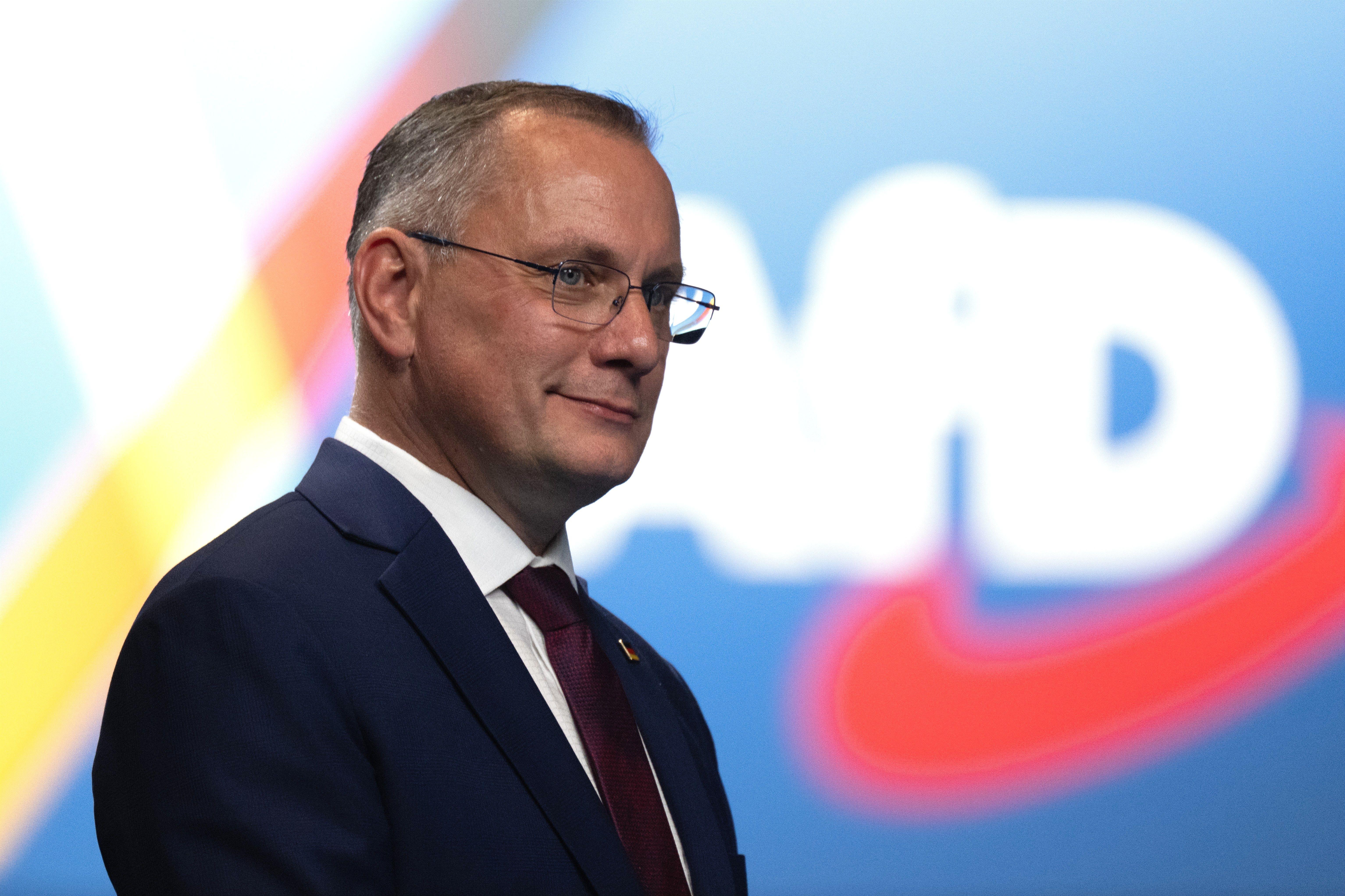 04.07.2026, Thüringen, Erfurt: Tino Chrupalla, Vorsitzender der AfD-Bundestagsfraktion, nimmt am Bundesparteitag der AfD teil