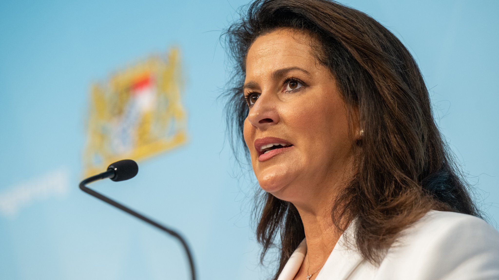 Michaela Kaniber (CSU), Staatsministerin für Ernährung, Landwirtschaft und Forsten bei einer Pressekonferenz.