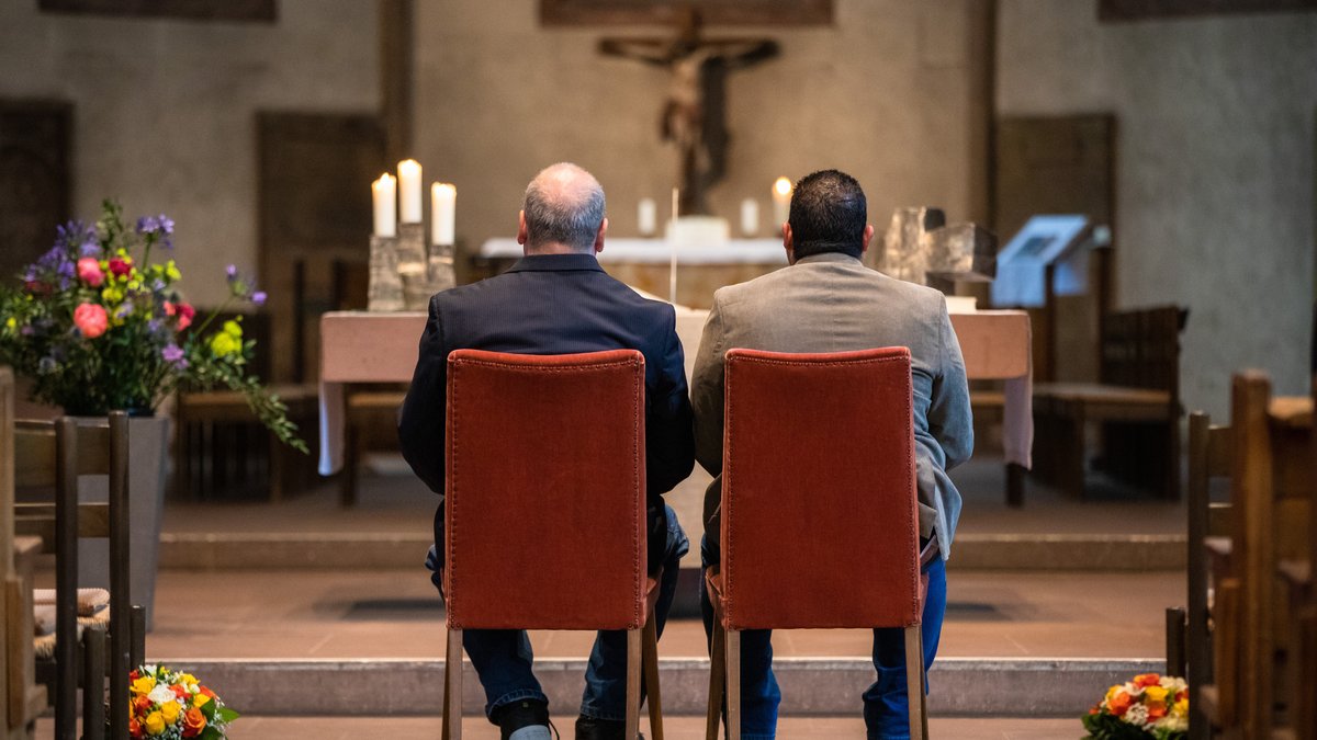 Flämische Bischöfe wollen Homosexuellen-Segnung einführen