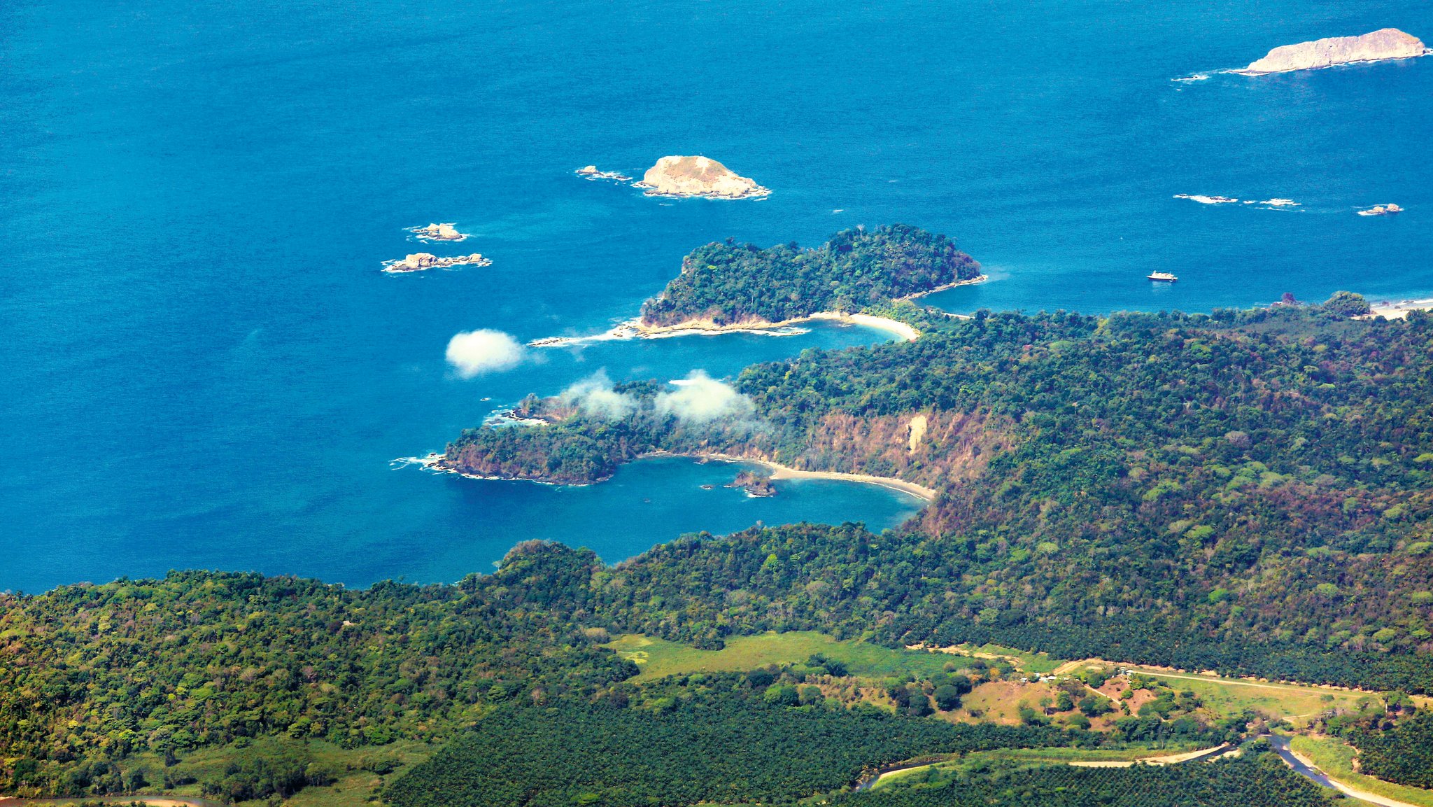 Vor der Küste Costa Ricas wird seit Samstagmorgen ein Kleinflugzeug vermisst, gaben die lokalen Behörden bekannt.