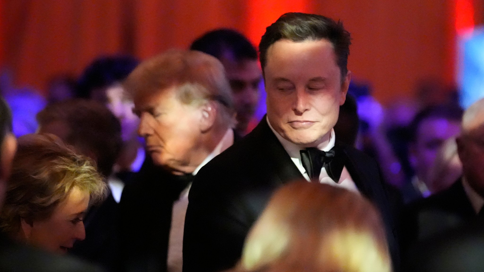 Elon Musk und Donald Trump auf einer Gala in Trumps Anwesen Mar-a-Lago