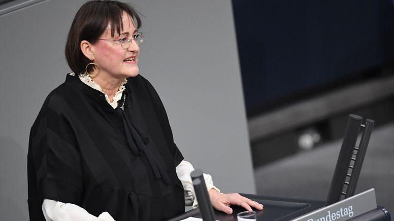 Martina Renner (Die Linke) bei einer Rede im Bundestag | Bild:dpa-Bildfunk/Serhat Kocak