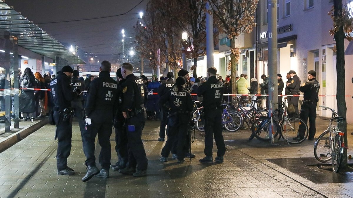 Polizei rechtfertigt Vorgehensweise bei Drogenrazzia in Augsburg