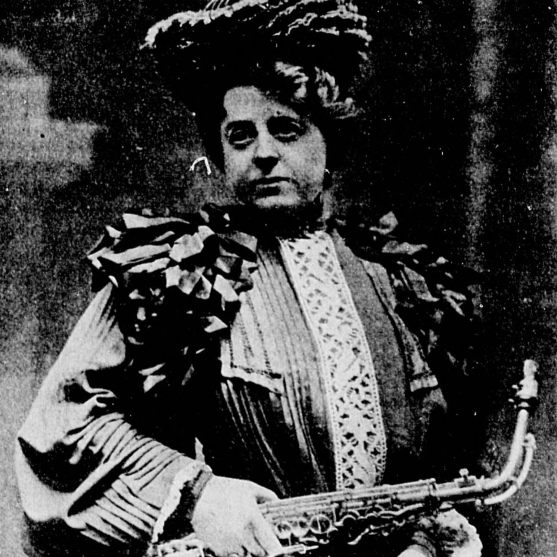 Die Saxophonistin Elise Hall episode artwork