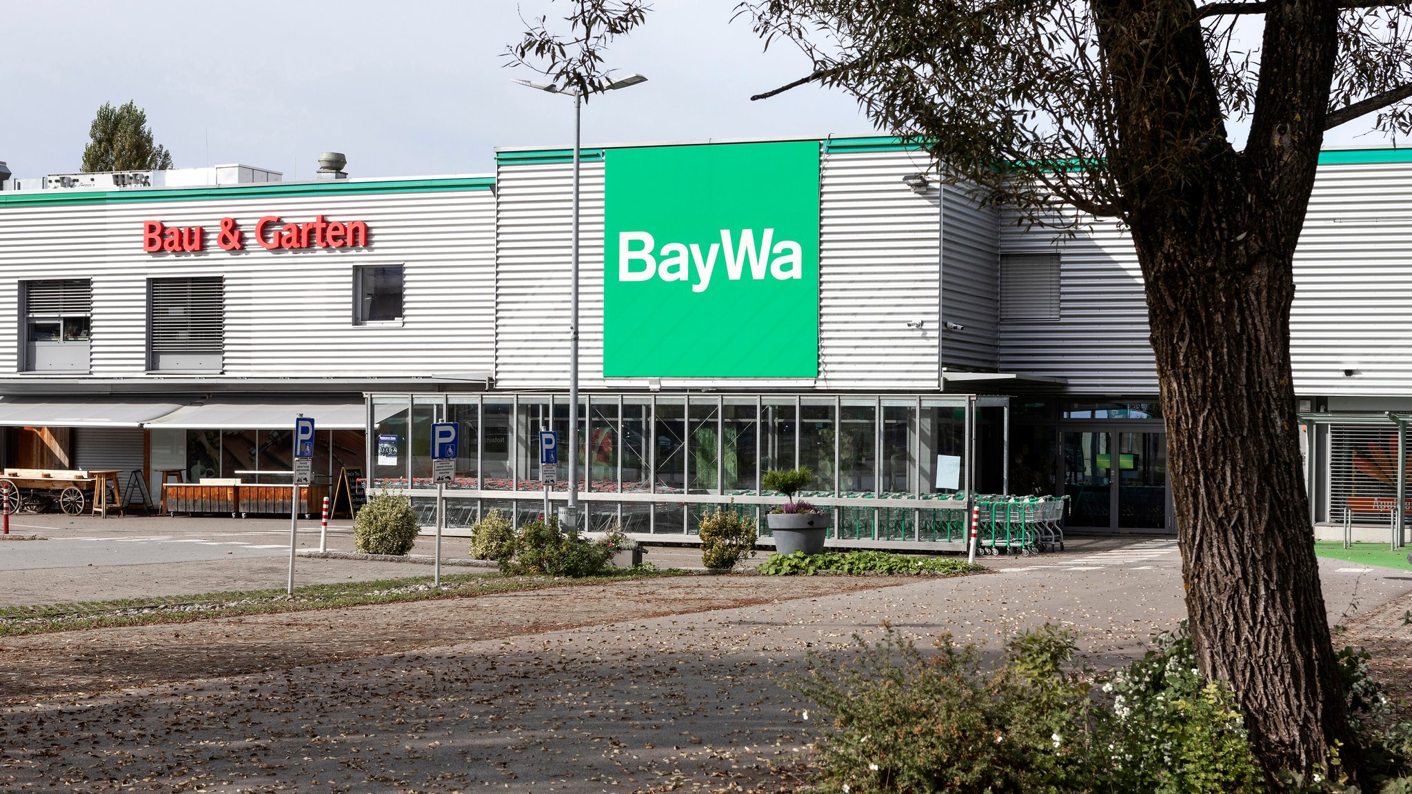 Eine Filiale der BayWa Bau und Garten