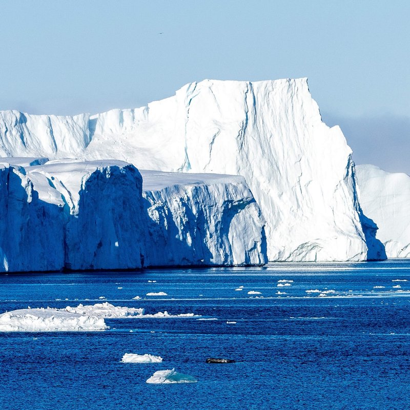 Grönlands Rohstoffe - Unerreichbarer Schatz unter Eis? - IQ - Wissenschaft und Forschung | BR Podcast
