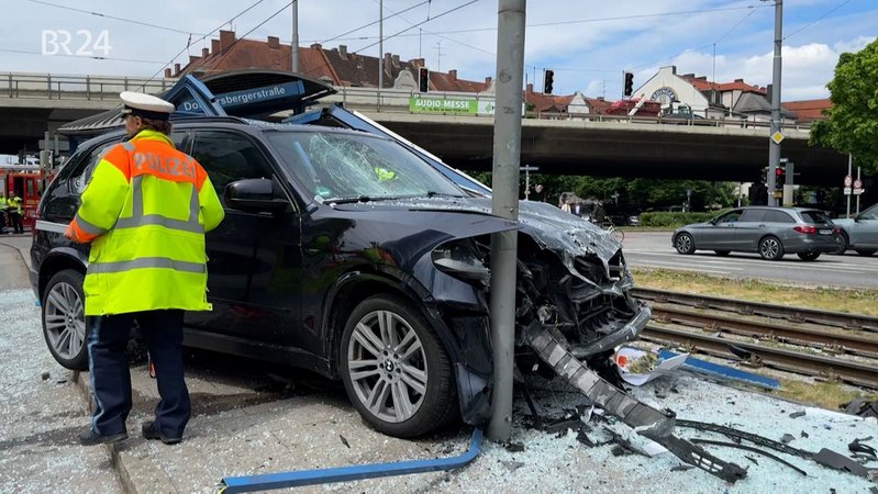 Zweites Todesopfer nach Unfall an Straßenbahn-Haltestelle | Bild: BR Zweites Todesopfer nach Unfall an Straßenbahn-Haltestelle