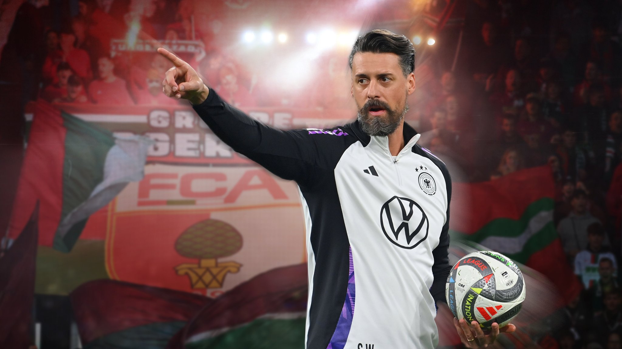 Fotomontage FC Augsburg und Sandro Wagner | Bild: picture alliance / SvenSimon | Frank Hoermann Fotomontage FC Augsburg und Sandro Wagner