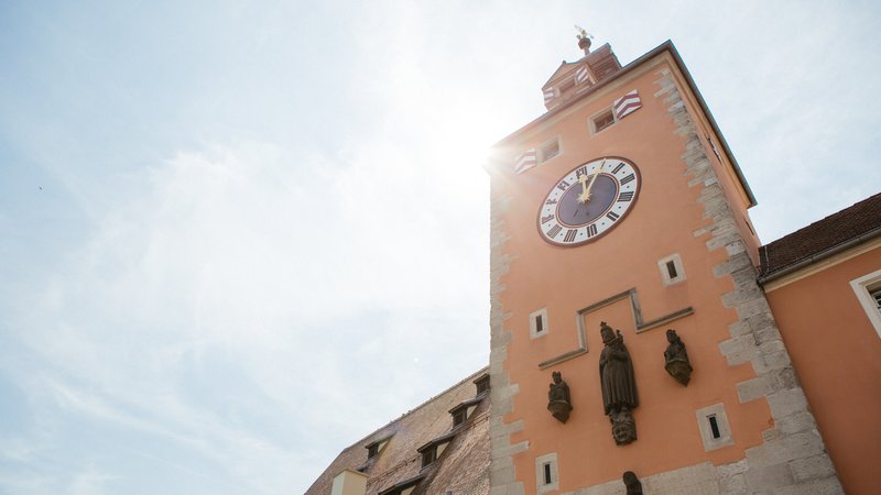 Die Sonne scheint über der Regensburger Altstadt | Bild: BR/Julia Müller Die Sonne scheint über der Regensburger Altstadt