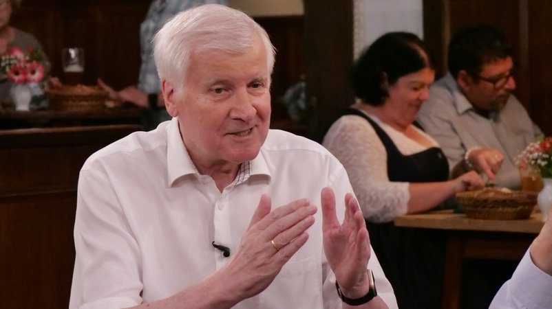 Horst Seehofer am BR Sonntags-Stammtisch | Bild: BR/Andreas Schroll Horst Seehofer am BR Sonntags-Stammtisch
