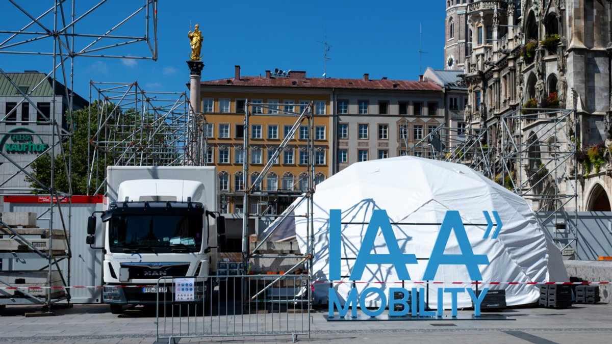 IAA Mobility Aufbau auf dem Münchner Marienplatz