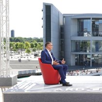 Haben die Medien die AfD groß gemacht? | Bild: picture alliance/dpa | Jörg Carstensen