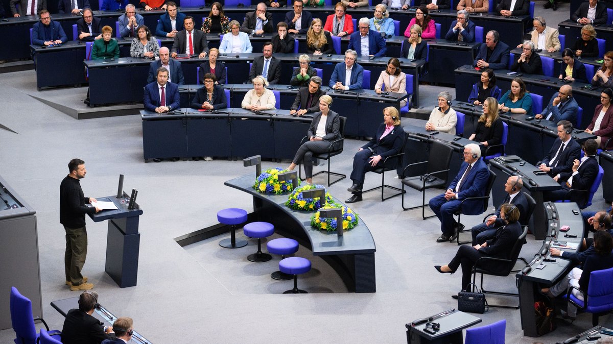 Selenskyj im Bundestag: "Danke Deutschland!"