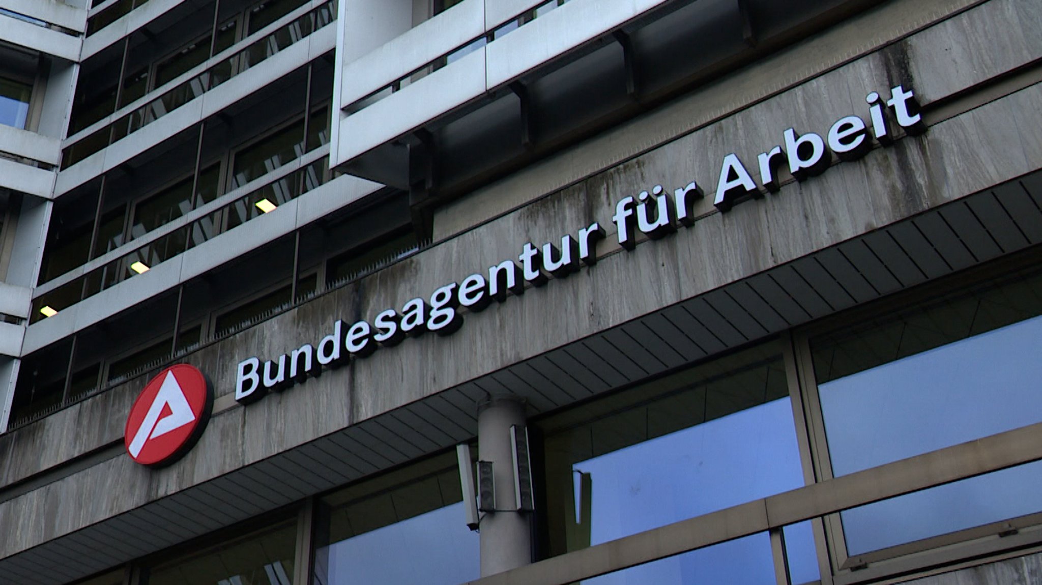 Das Gebäude der Bundesagentur für Arbeit in Nürnberg. | Bild: BR Das Gebäude der Bundesagentur für Arbeit in Nürnberg.