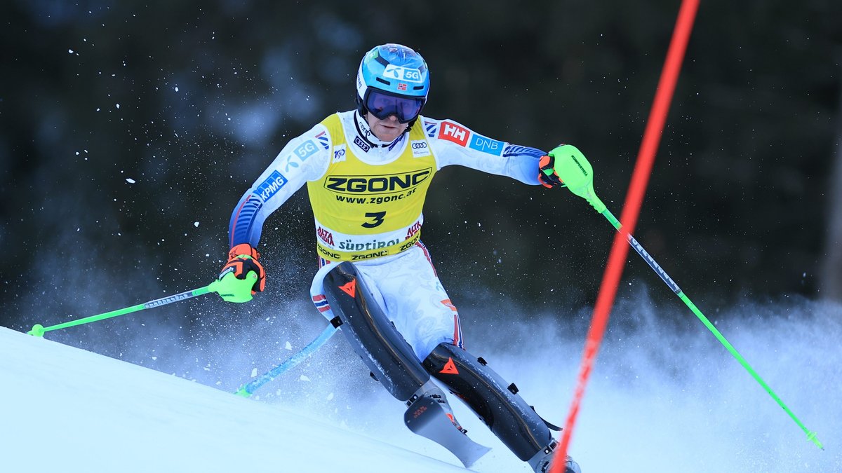Haugan tanzt zum Sieg in Alta Badia, Straßer fädelt ein
