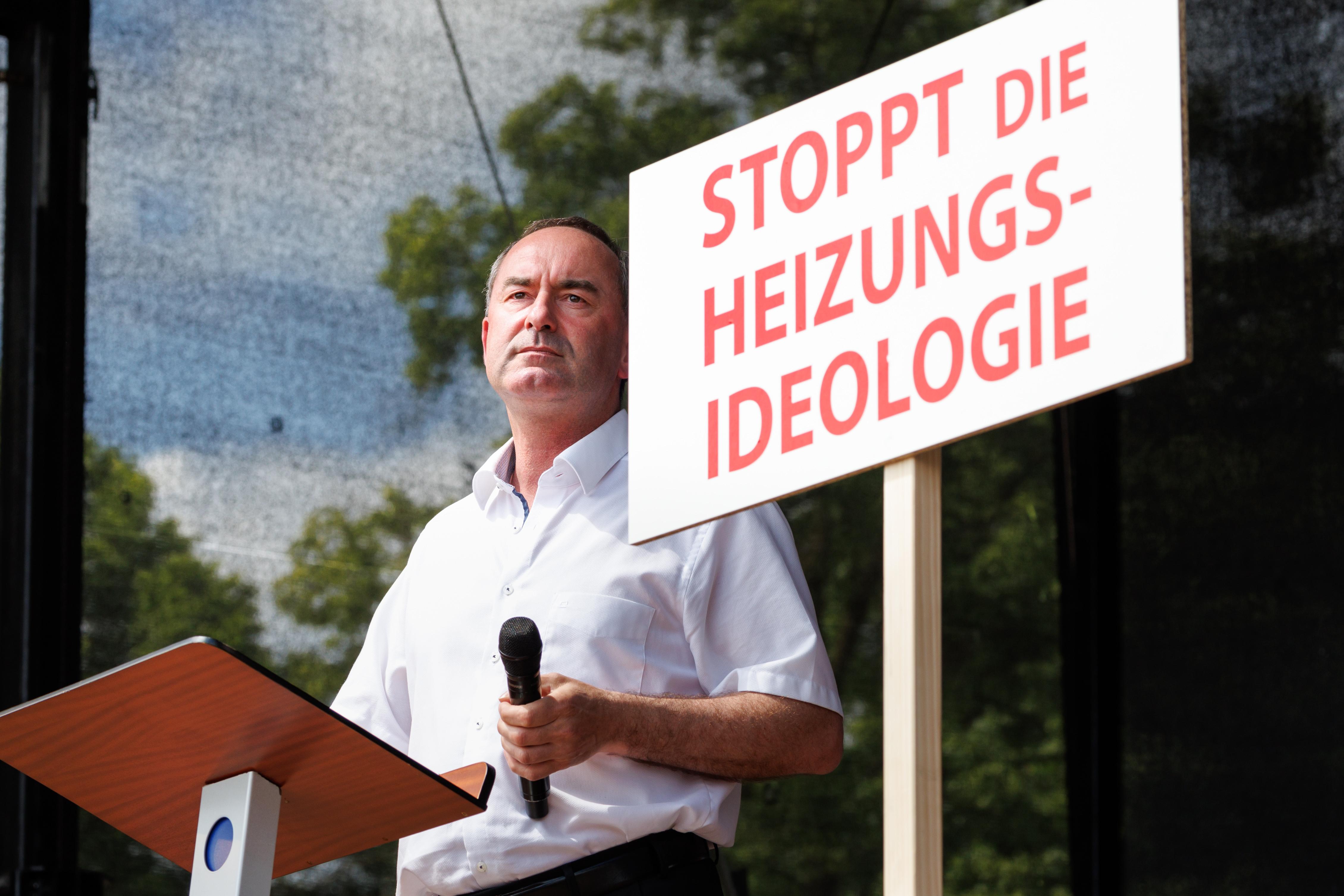 Aiwanger auf Erdinger Heizungs-Demonstration