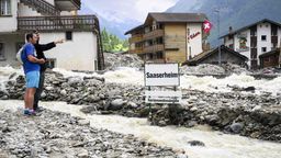 Erdrutsch nach Unwetter im schweizerischen Saas-Grund | Bild:picture alliance/KEYSTONE | JEAN-CHRISTOPHE BOTT