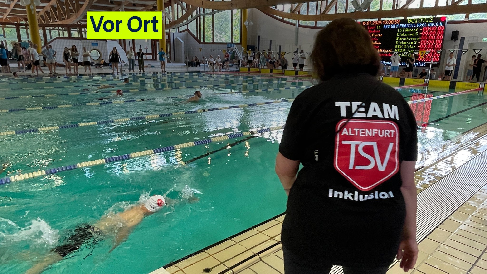 Schwimmwettbewerb in der Hannah-Stockbauer-Halle Erlangen | Bild: BR/Julia Demel Schwimmwettbewerb in der Hannah-Stockbauer-Halle Erlangen
