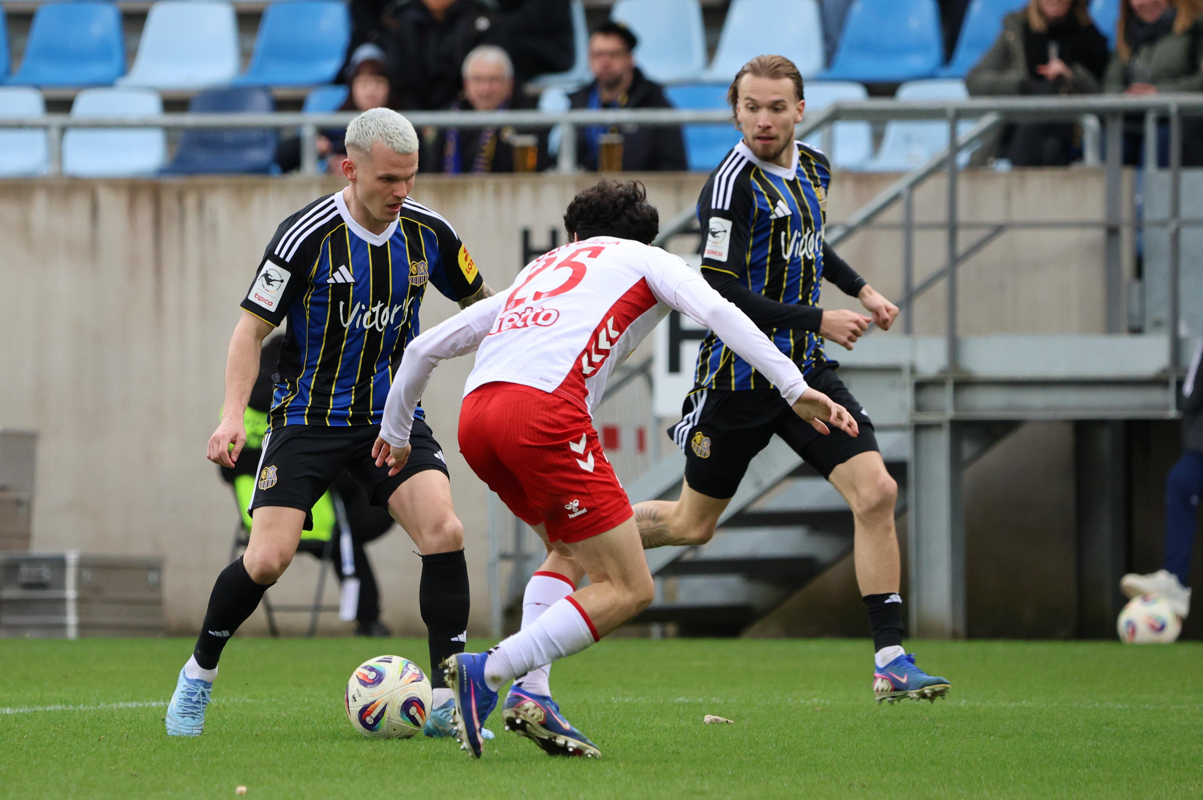 1. FC Saarbrücken - Jahn Regensburg 