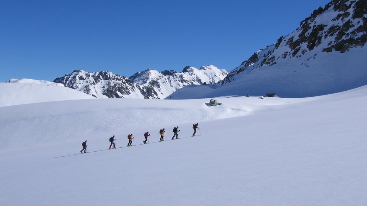 Lawine, Absturz und Kälte: Von realen Bergunfällen lernen