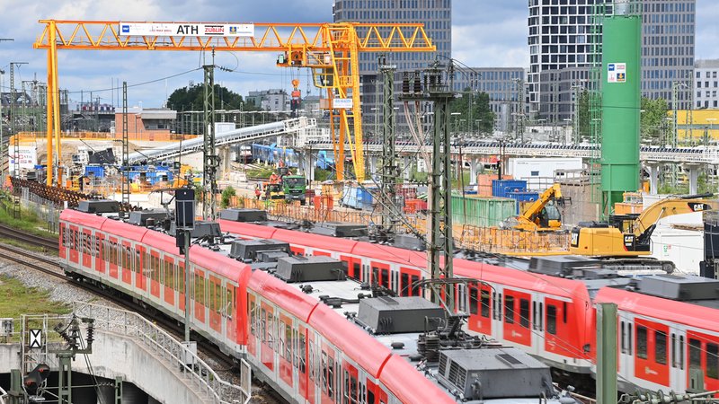 Baustelle der Zweiten Stammstrecke für die Münchner S-Bahn an der Donnersberger Brücke, fotografiert am 24.05.2024. | Bild: picture alliance / SvenSimon | Frank Hoermann/SVEN SIMON Baustelle der Zweiten Stammstrecke für die Münchner S-Bahn an der Donnersberger Brücke, fotografiert am 24.05.2024.