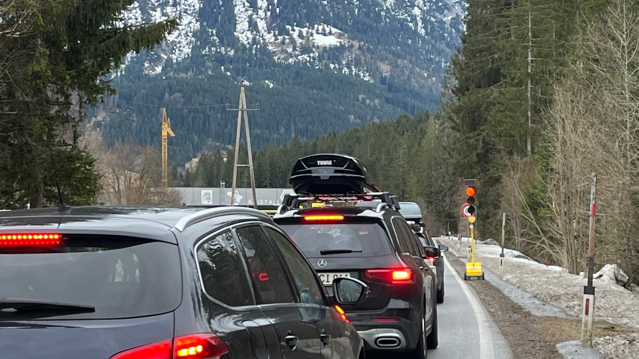 Achenpass: Lange Staus nach erster PKW- Blockabfertigung