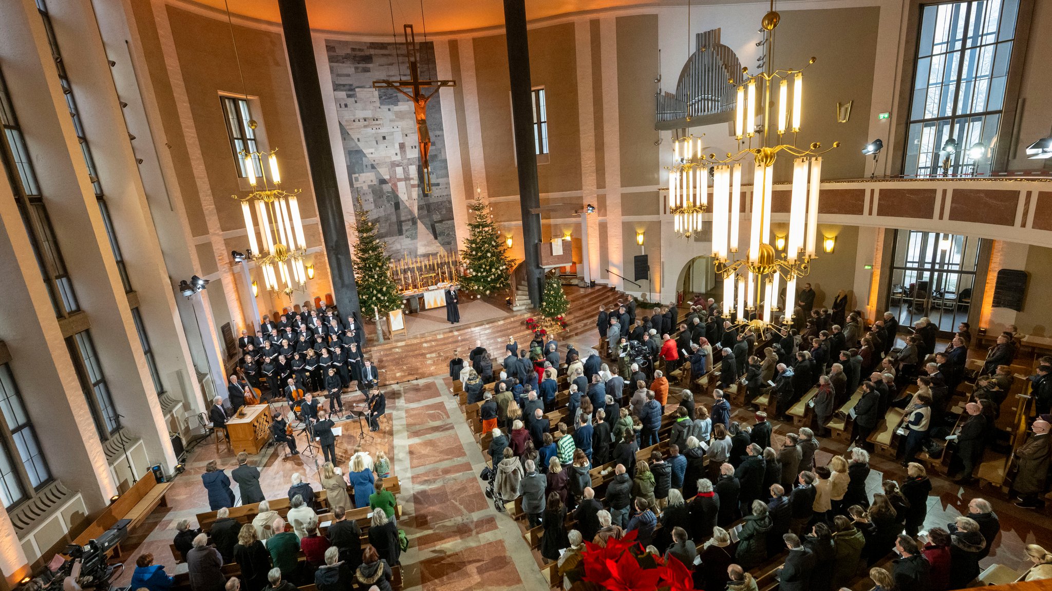 Der evangelische Landesbischof Kopp predigt in der Münchner Matthäuskirche, Aufnahme vom 25.12.2025.