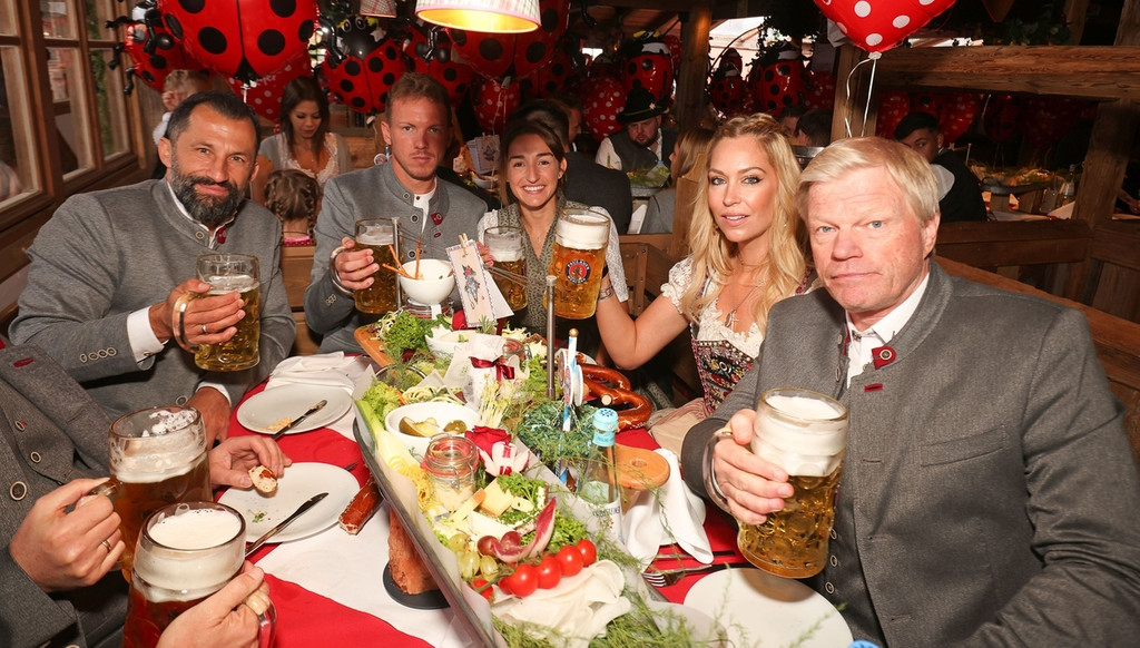 FC Bayern auf dem Oktoberfest