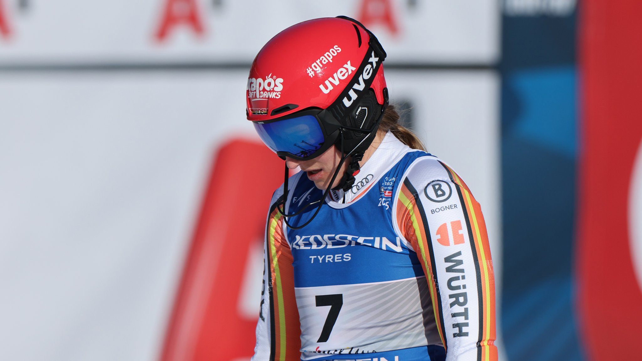 Lena Dürr enttäuscht nach dem WM-Slalom