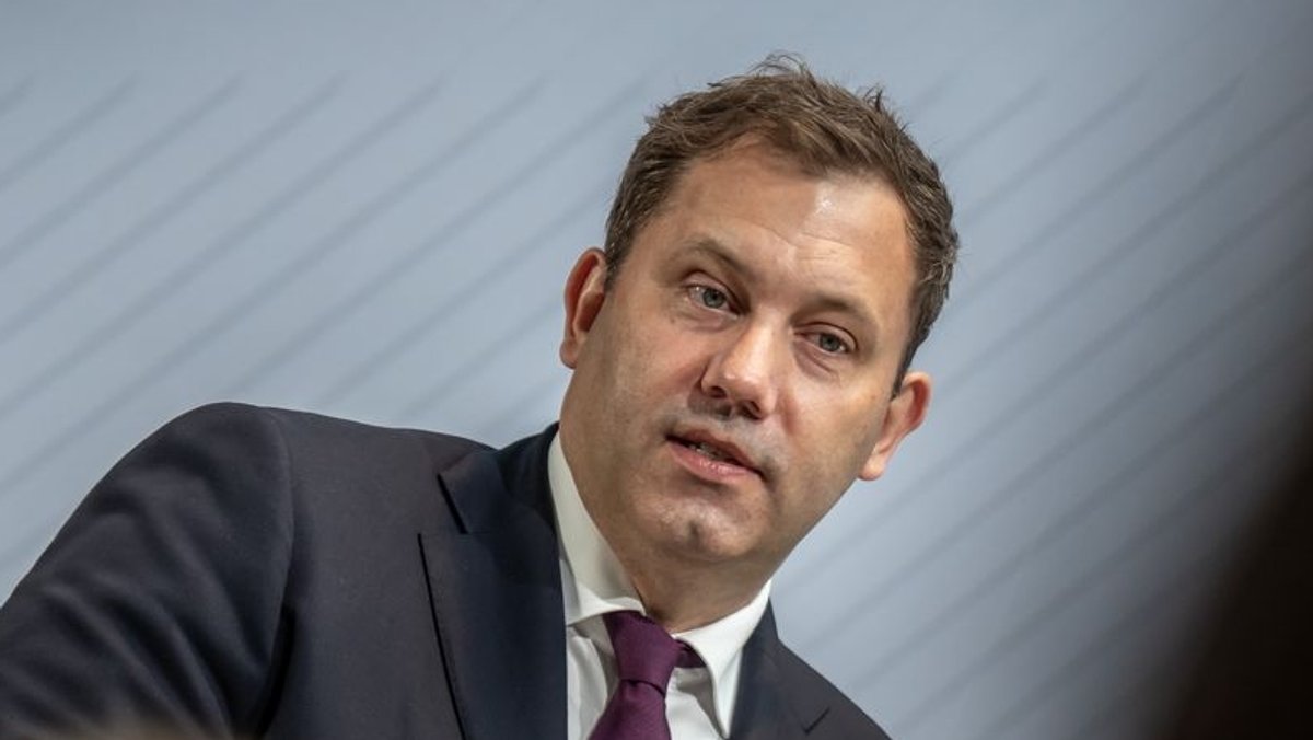 Entlastung für Gastro und Pendler: Klingbeil warnt, CDU sauer