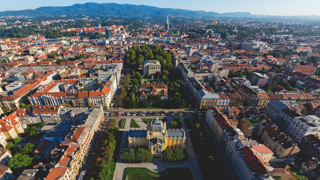 Kroatien - Hauptstadt: Zagreb - Einwohner: 4.284.889 (2011) - Amtssprachen: Kroatisch - Währung: Kuna (HRK)