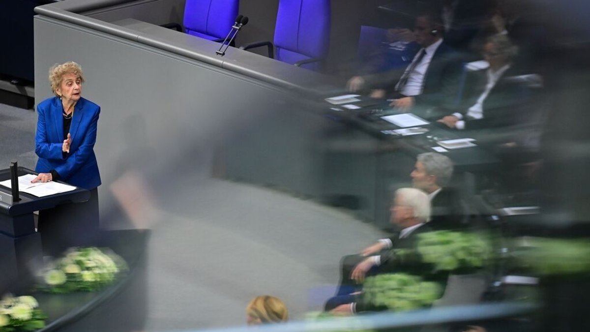 NS-Überlebende im Bundestag: "Nie wieder" ist kein Slogan