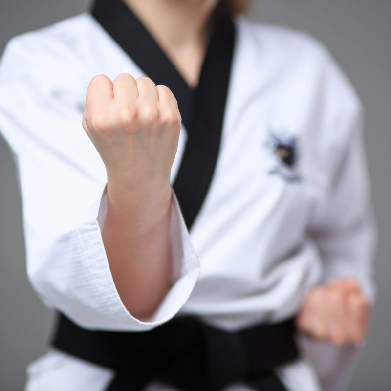 Karate - Geschichte einer Kampfkunst - radioWissen | BR Podcast