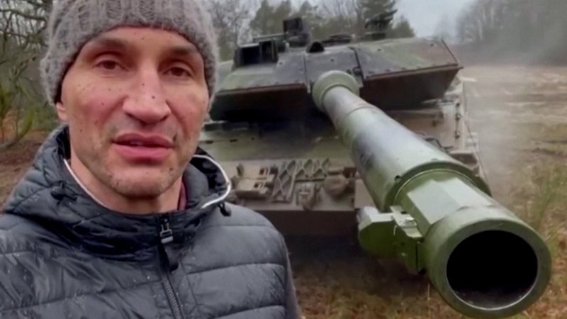 Zum Jahrestag der russischen Invasion in der Ukraine hat sich Ex-Boxweltmeister Wladimir Klitschko für die Unterstützung der Ukraine bedankt. 